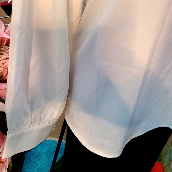 women's long sleeves blouse - Picture 4 of 4